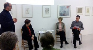 Stellten Heyms frühe Gedichte vor und erläuterten Beziehungen zur Bildenden Kunst: Galerist Ulf Kallscheidt, Viola Hennig, Dr. Ulrike Uhlig und Michael Müller (v.l.n.r.). Foto: Henry Kreul
